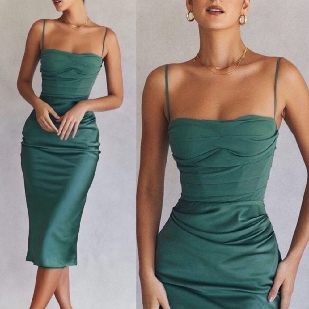 Elegant Green Spaghetti Strap Dress